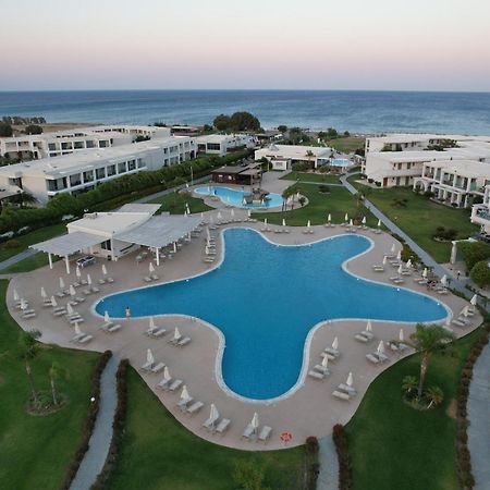 Asterias Beach Resort 阿凡投 外观 照片