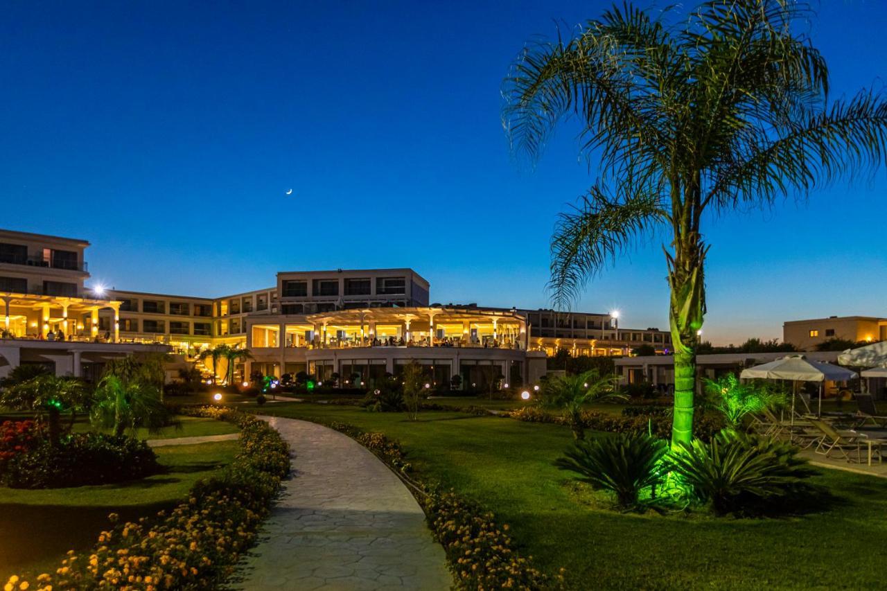 Asterias Beach Resort 阿凡投 外观 照片