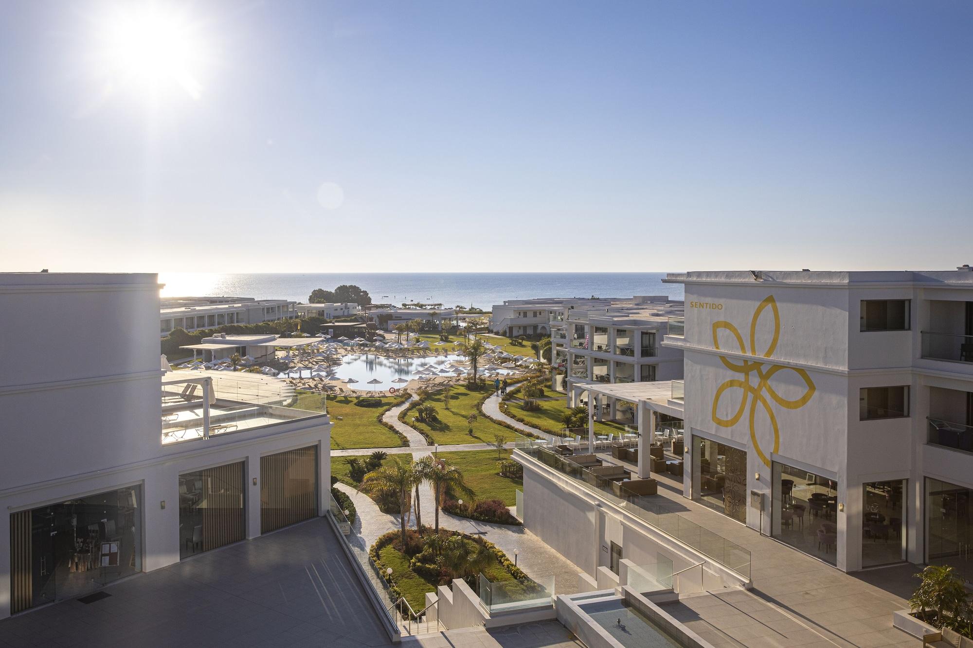 Asterias Beach Resort 阿凡投 外观 照片