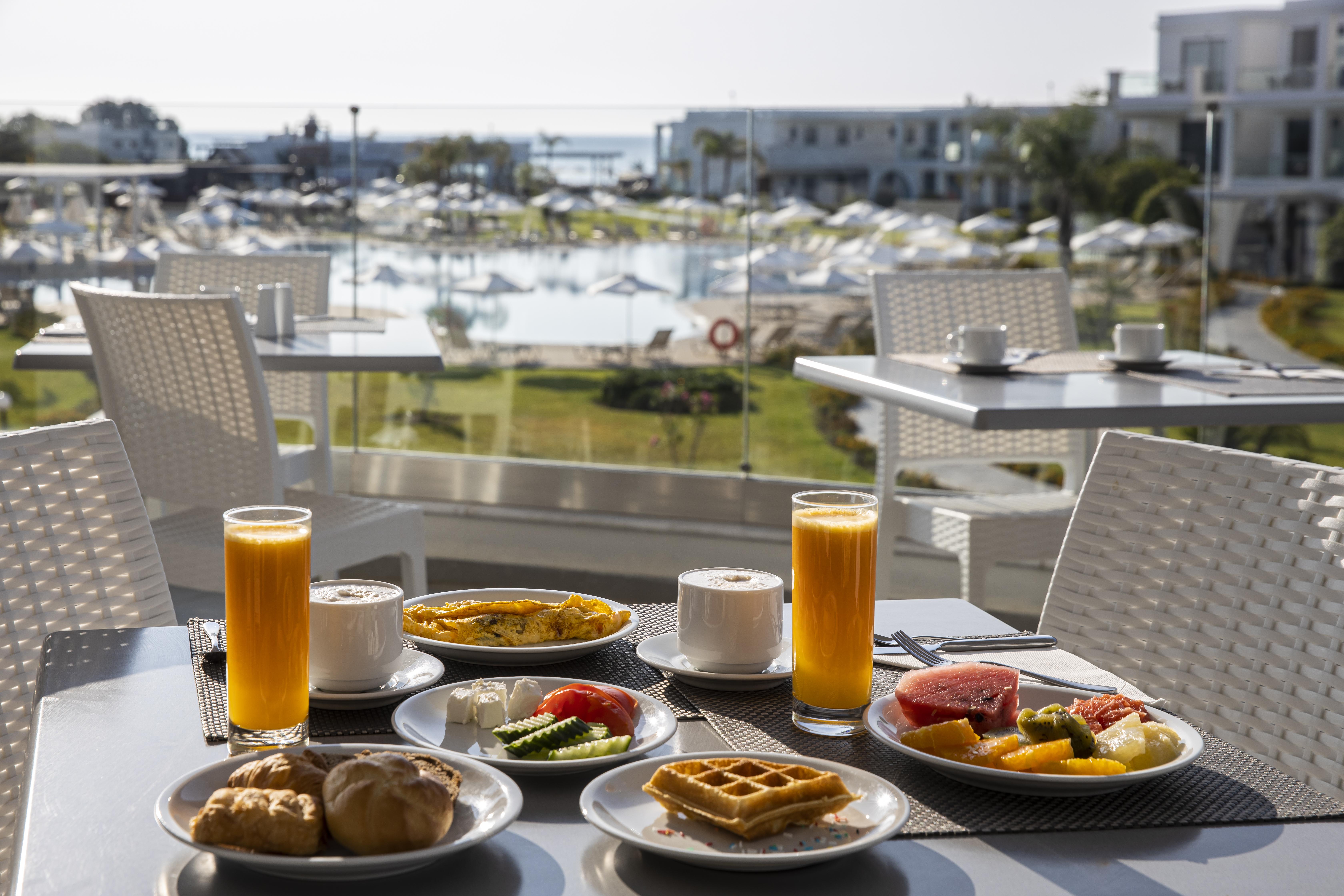 Asterias Beach Resort 阿凡投 外观 照片