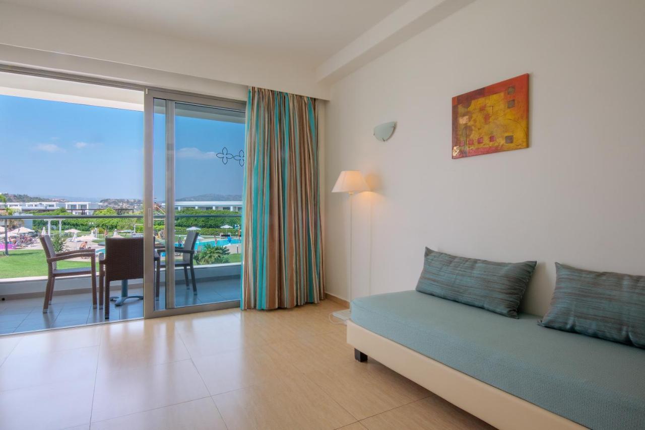 Asterias Beach Resort 阿凡投 外观 照片