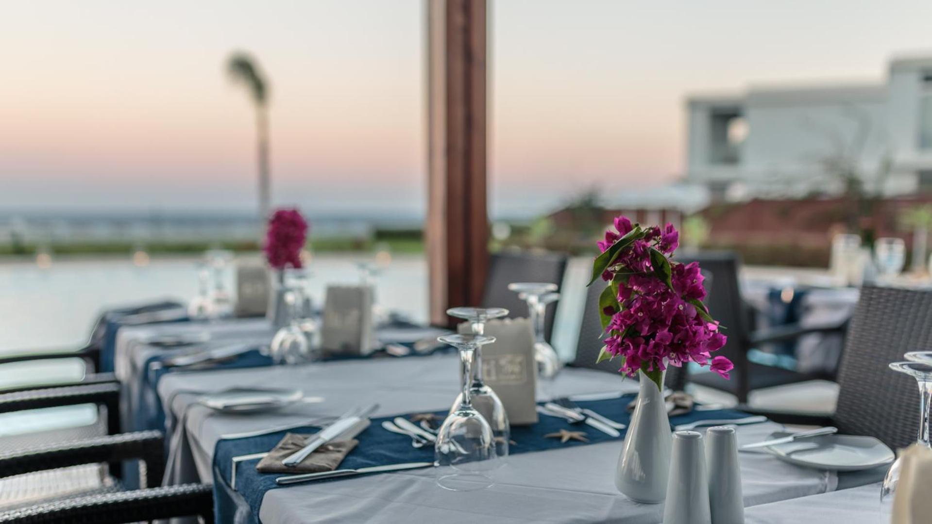 Asterias Beach Resort 阿凡投 外观 照片