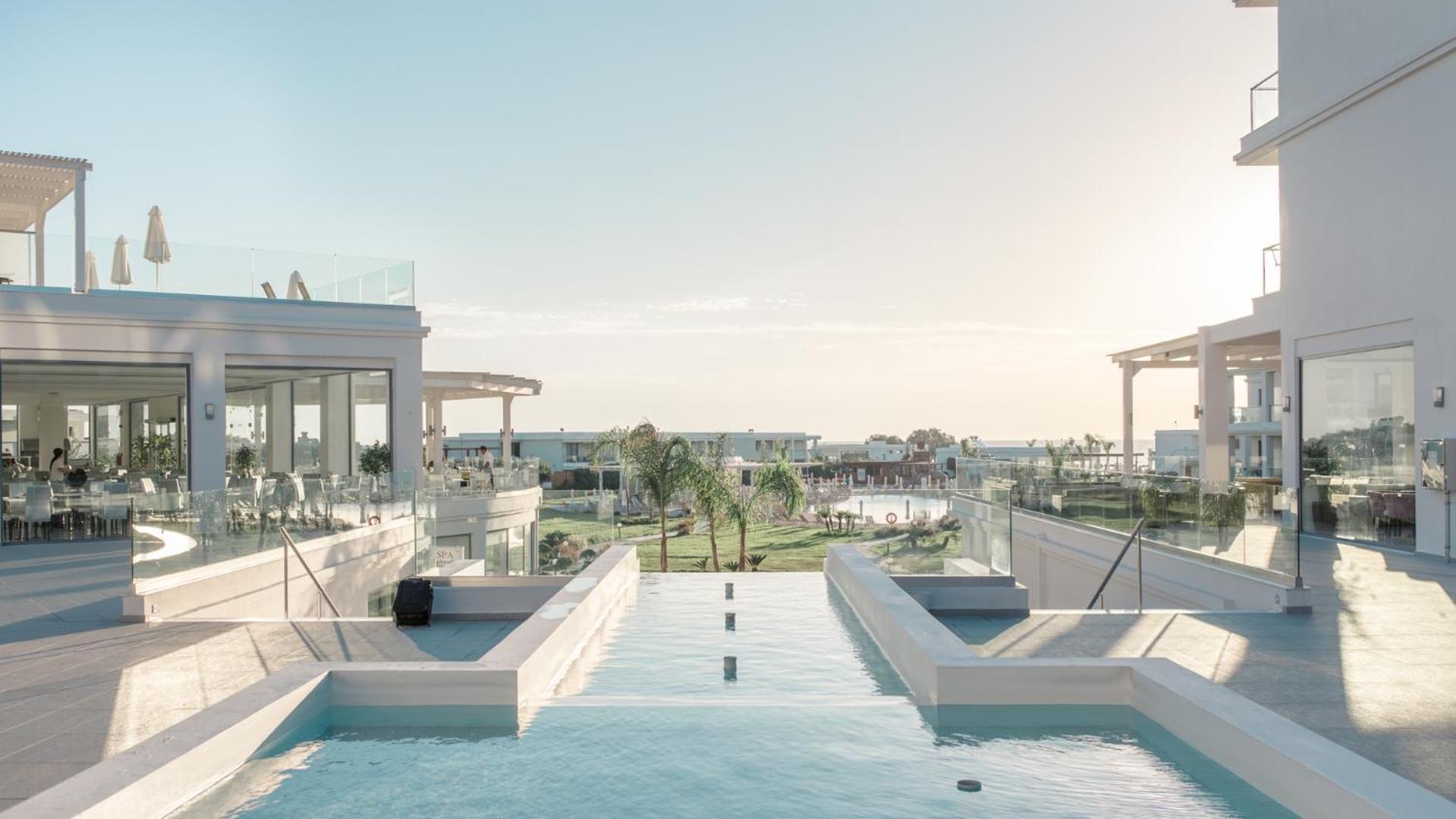 Asterias Beach Resort 阿凡投 外观 照片